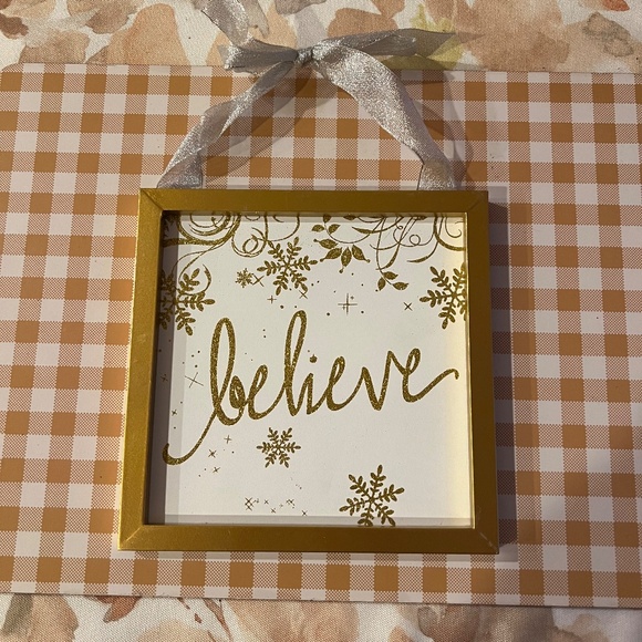 Christmas Wall Hanging BELIEVE 8"x8" Gold Frame NWT Silver Ribbon w Box Hanger - Picture 3 of 5